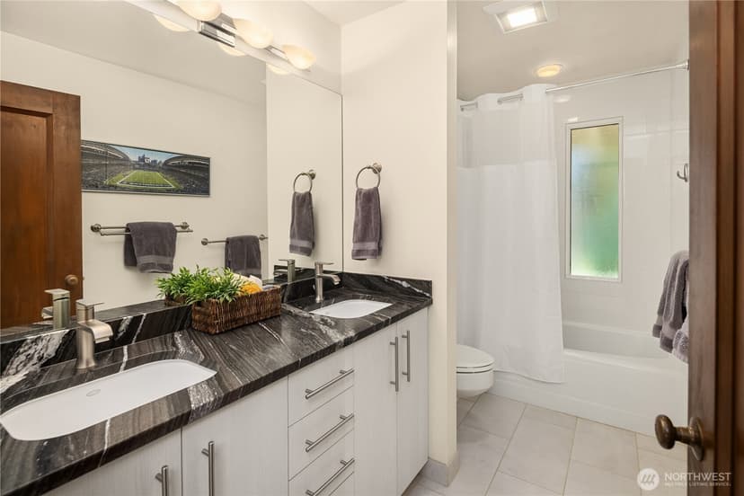Property photo for 6815 E Mercer Way, Mercer Island photo 25