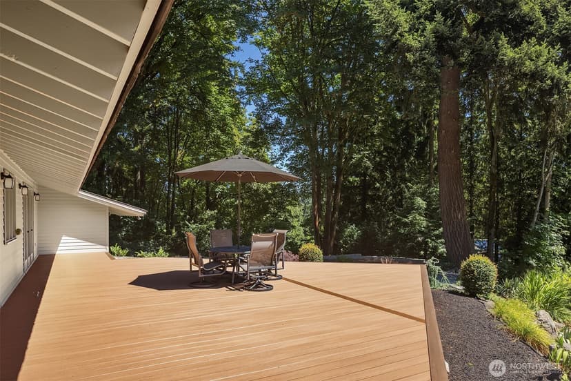 Property photo for 6815 E Mercer Way, Mercer Island photo 32