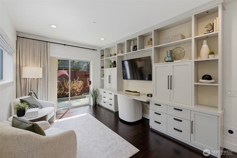Property photo for 315 W Galer Street #107, Seattle photo 10