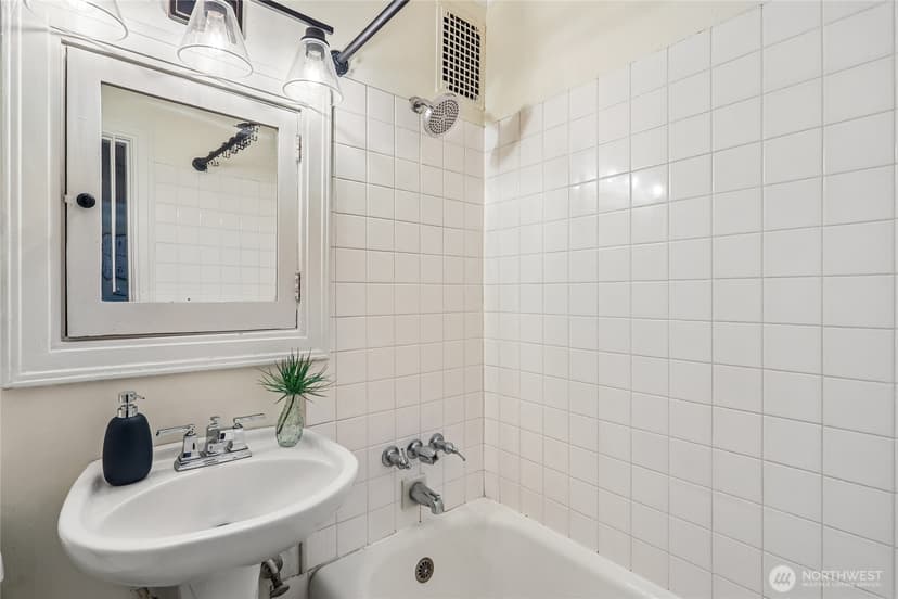 Property photo for 3121 Franklin Avenue E #1, Seattle photo 15