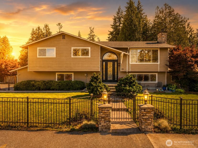 Property photo for 804 15th Street SW, Edmonds photo 28