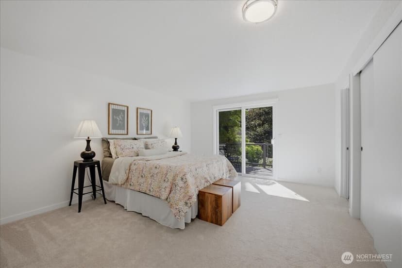 Property photo for 20215 41st Place NE, Lake Forest Park photo 12