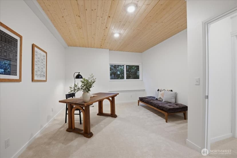 Property photo for 20215 41st Place NE, Lake Forest Park photo 16