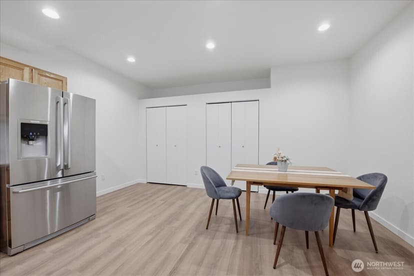 Property photo for 20215 41st Place NE, Lake Forest Park photo 22
