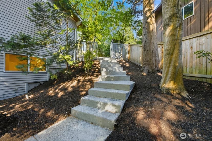Property photo for 20215 41st Place NE, Lake Forest Park photo 37