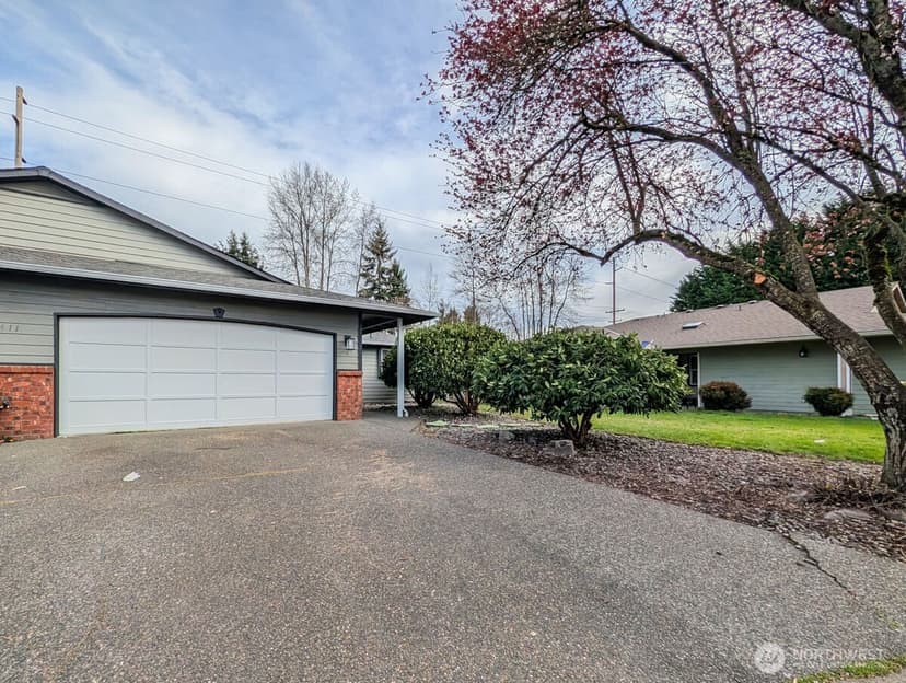 Property photo for 5411 99th Place NE #A/B, Marysville photo 6