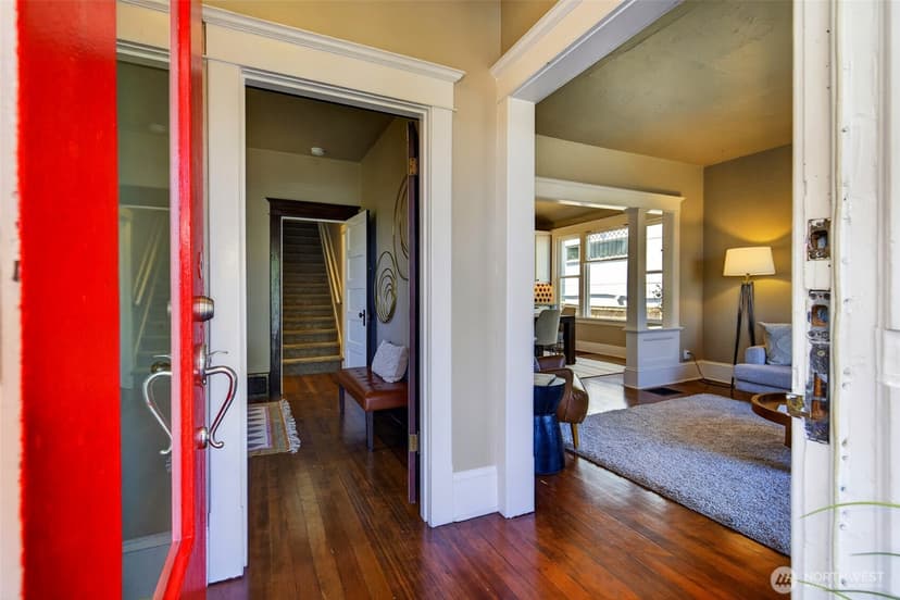 Property photo for 409 NE 60th Street, Seattle photo 7