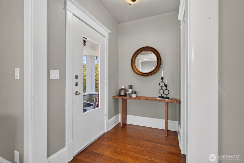 Property photo for 409 NE 60th Street, Seattle photo 8