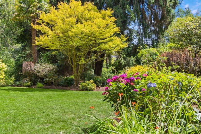 Property photo for 12231 Sunrise Drive NE, Bainbridge Island photo 34
