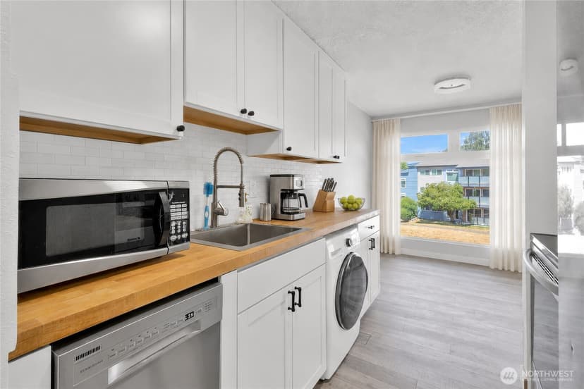 Property photo for 15146 65TH Avenue S #517, Tukwila photo 2