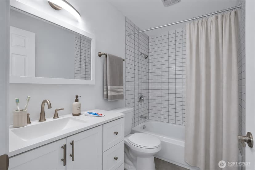 Property photo for 15146 65TH Avenue S #517, Tukwila photo 4
