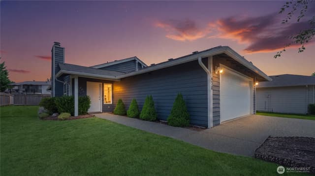 Property photo for 1430 SW 352nd Court, Federal Way photo 5