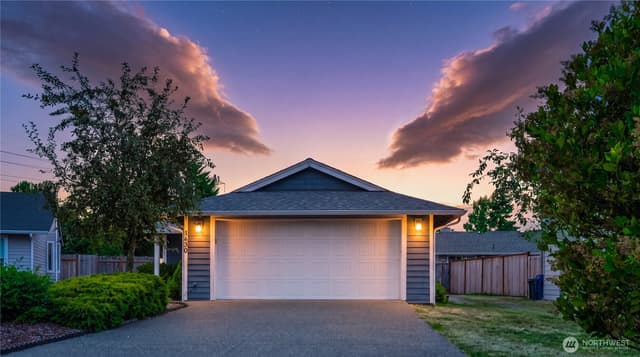 Property photo for 1430 SW 352nd Court, Federal Way photo 4