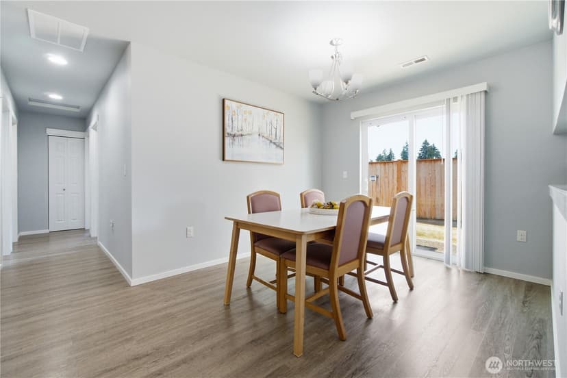 Property photo for 1430 SW 352nd Court, Federal Way photo 15