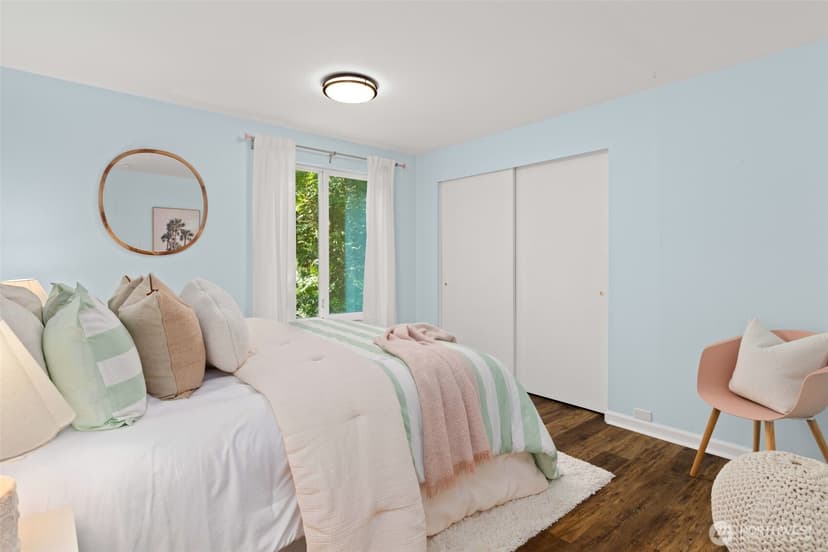 Property photo for 16570 SE 19th Street, Bellevue photo 16