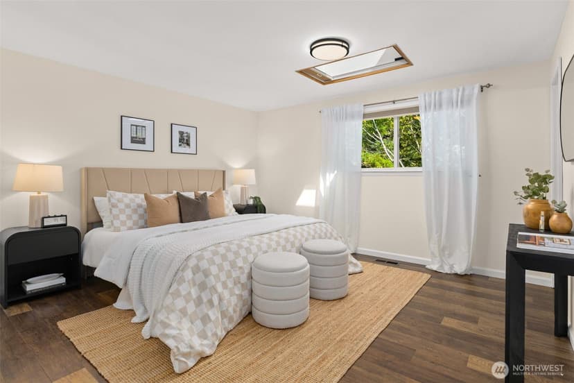 Property photo for 16570 SE 19th Street, Bellevue photo 4