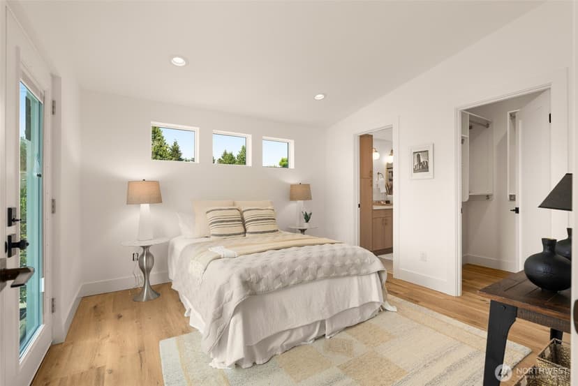 Property photo for 9251 Palatine Avenue N #C, Seattle photo 17