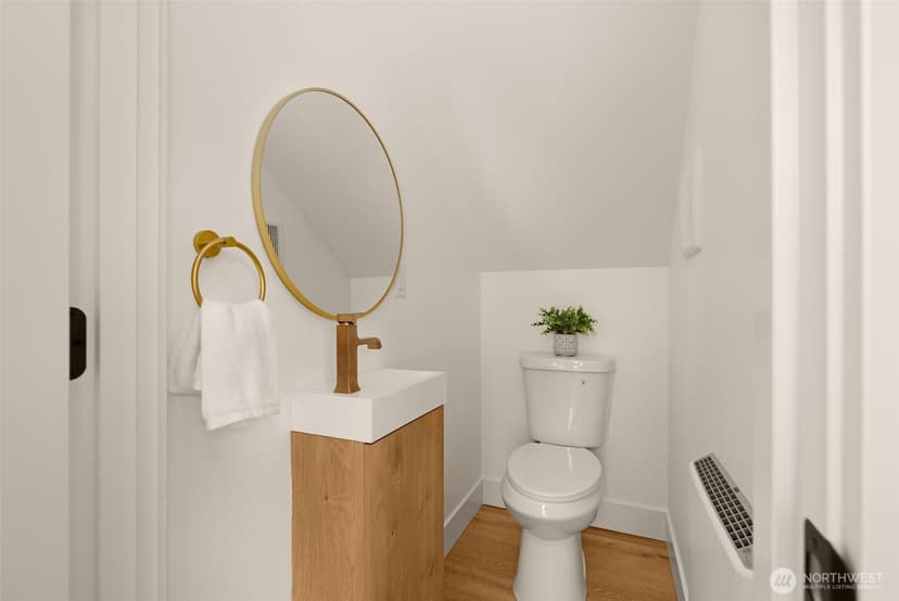 Property photo for 9251 Palatine Avenue N #C, Seattle photo 9