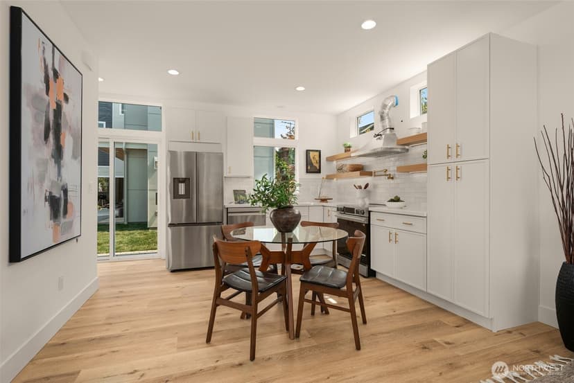 Property photo for 9251 Palatine Avenue N #C, Seattle photo 5
