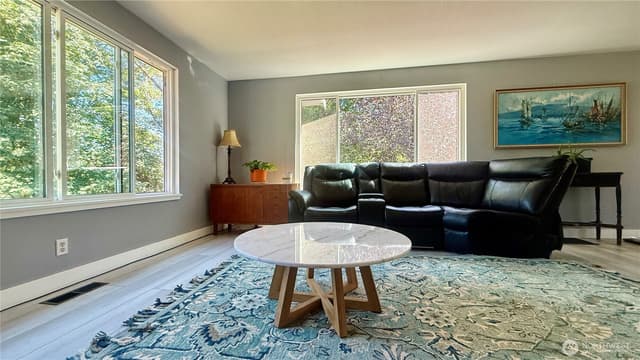 Property photo for 22045 Peter Grubb Road SE, Renton photo 3