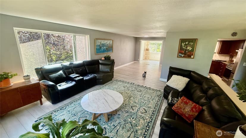 Property photo for 22045 Peter Grubb Road SE, Renton photo 5