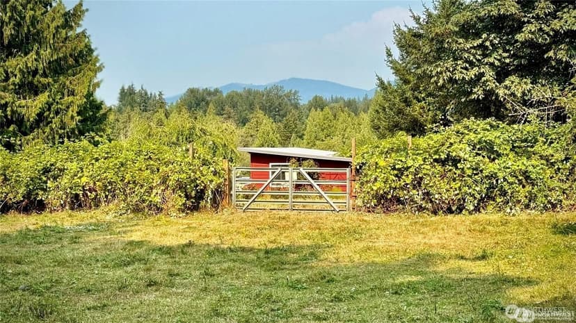 Property photo for 22045 Peter Grubb Road SE, Renton photo 33