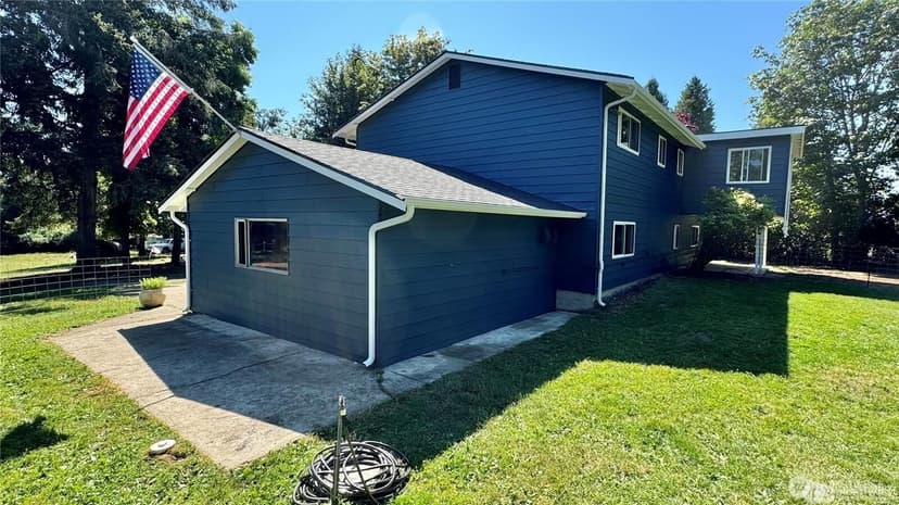 Property photo for 22045 Peter Grubb Road SE, Renton photo 29