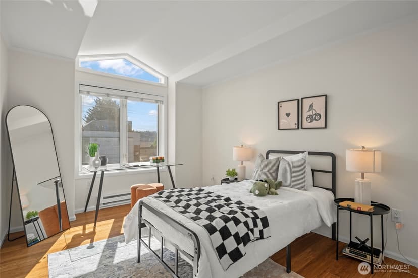 Property photo for 2167 Dexter Avenue N #402, Seattle photo 19
