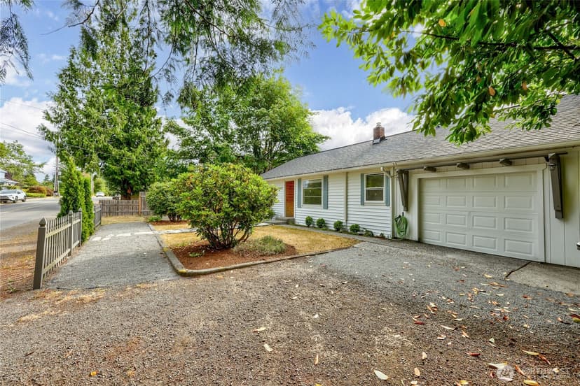 Property photo for 2227 Sidney Avenue, Port Orchard photo 2