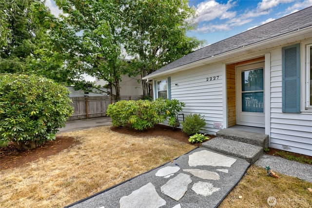 Property photo for 2227 Sidney Avenue, Port Orchard photo 3
