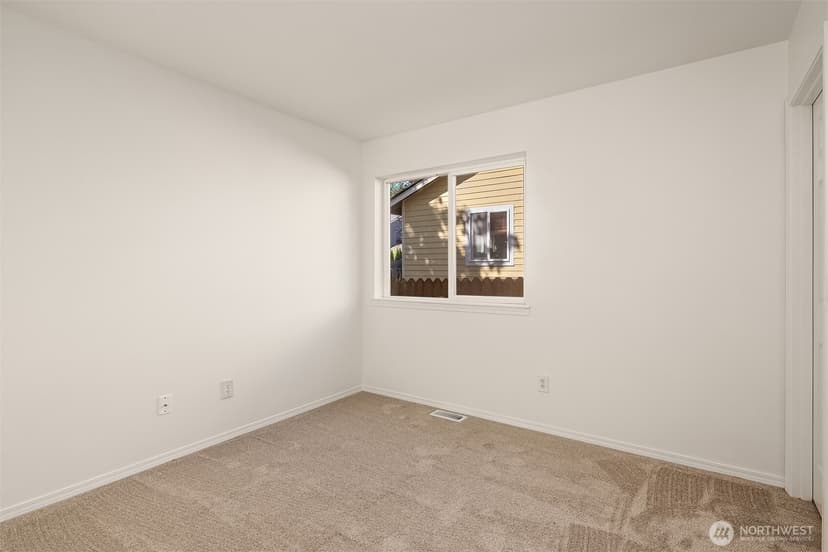 Property photo for 15132 55th Avenue SE, Everett photo 17