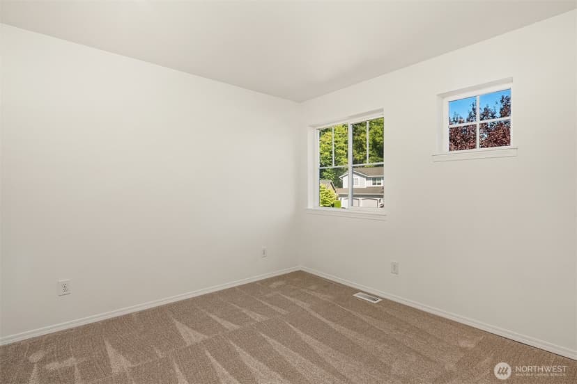 Property photo for 15132 55th Avenue SE, Everett photo 16