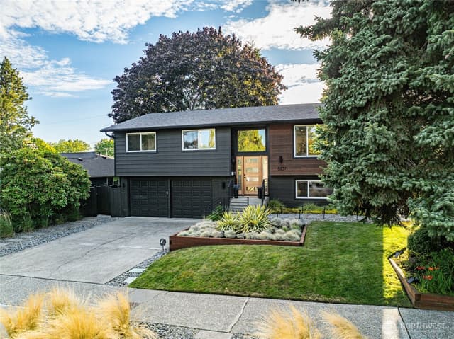 Property photo for 8837 34th Avenue SW, Seattle photo 3