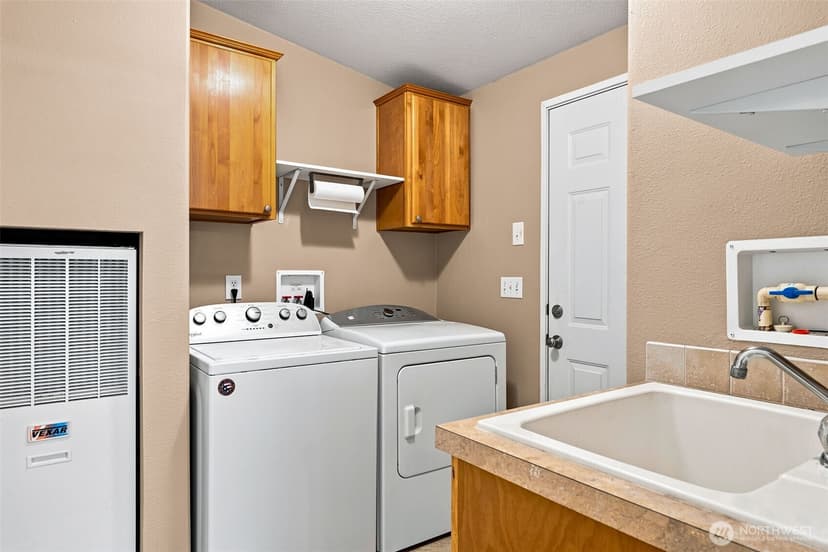 Property photo for 700 Island Circle SE, Ocean Shores photo 26
