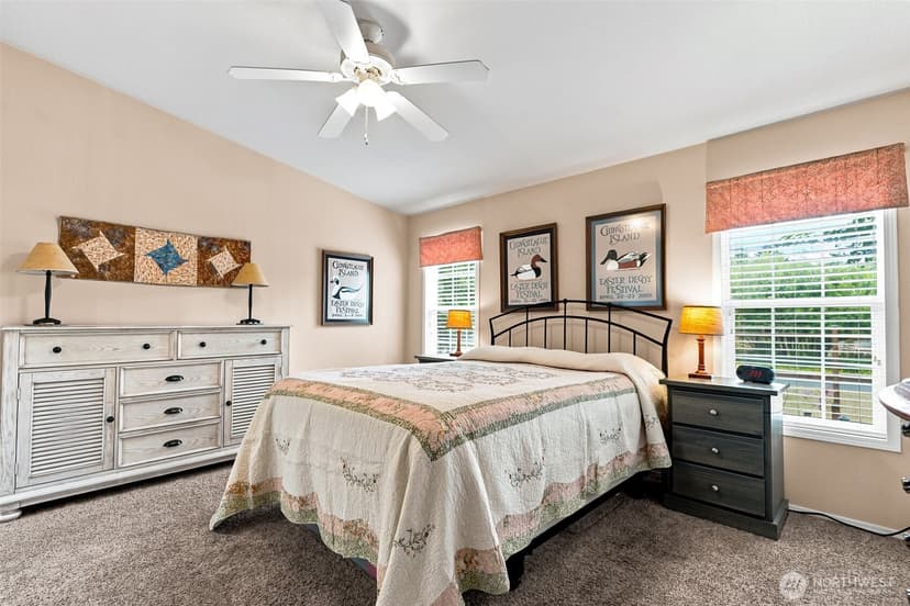 Property photo for 700 Island Circle SE, Ocean Shores photo 18