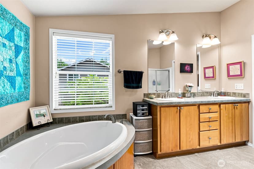 Property photo for 700 Island Circle SE, Ocean Shores photo 21