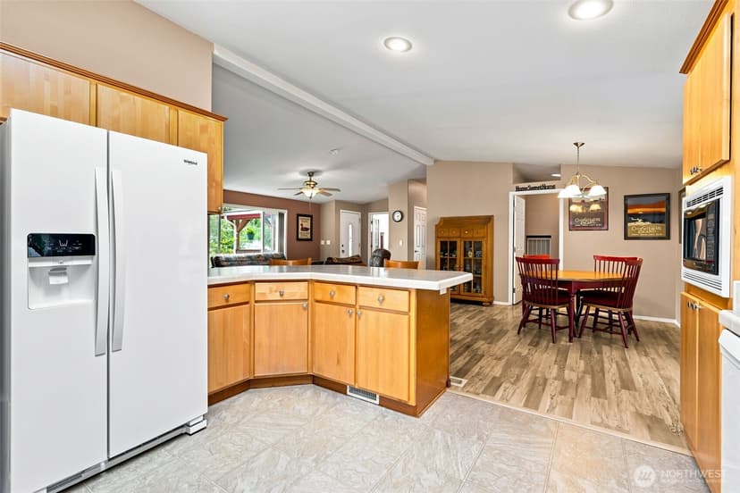Property photo for 700 Island Circle SE, Ocean Shores photo 13