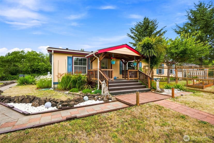 Property photo for 700 Island Circle SE, Ocean Shores photo 4
