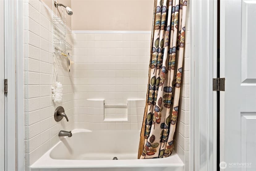 Property photo for 700 Island Circle SE, Ocean Shores photo 25