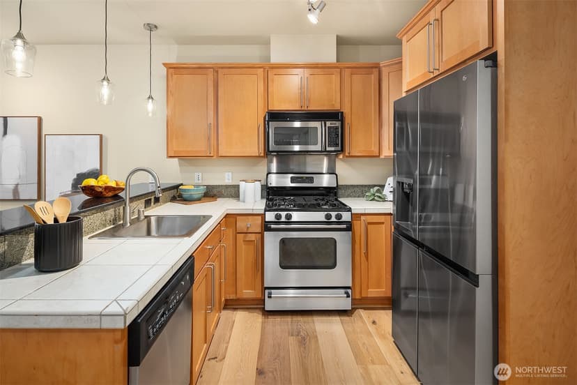 Property photo for 410 NE 70th Street #204, Seattle photo 19