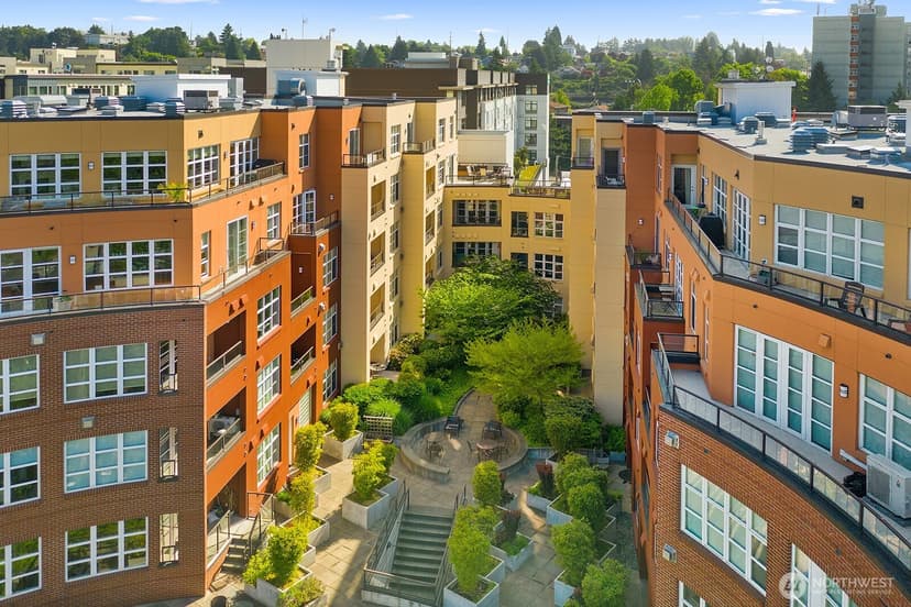 Property photo for 410 NE 70th Street #204, Seattle photo 33