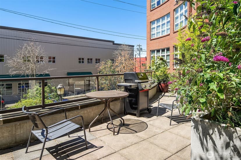 Property photo for 410 NE 70th Street #204, Seattle photo 26
