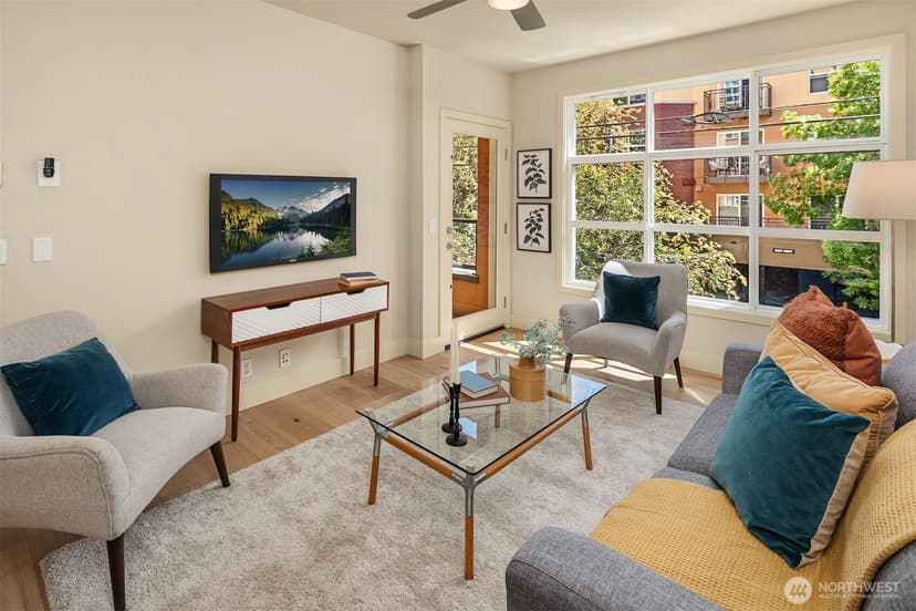 Property photo for 410 NE 70th Street #204, Seattle photo 7