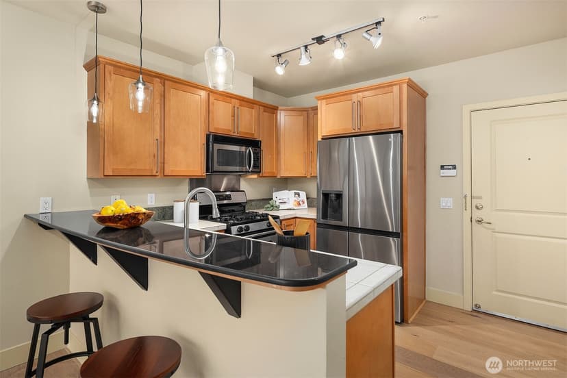 Property photo for 410 NE 70th Street #204, Seattle photo 22