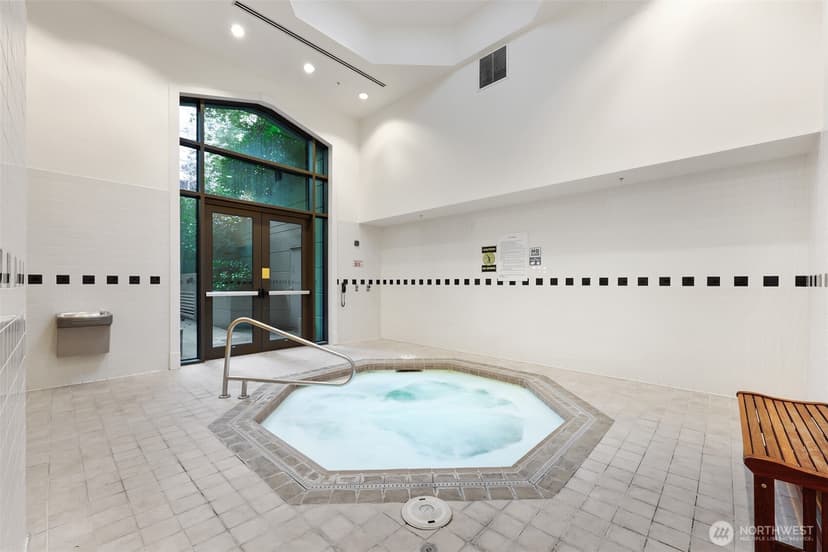 Property photo for 1420 Terry Avenue #1108, Seattle photo 28