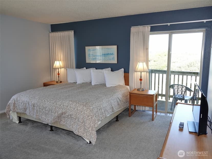 Property photo for 615 Ocean Shores Boulevard NW #201, Ocean Shores photo 23