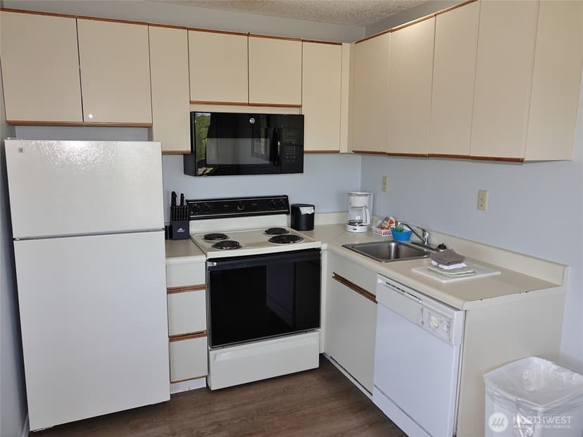 Property photo for 615 Ocean Shores Boulevard NW #201, Ocean Shores photo 14