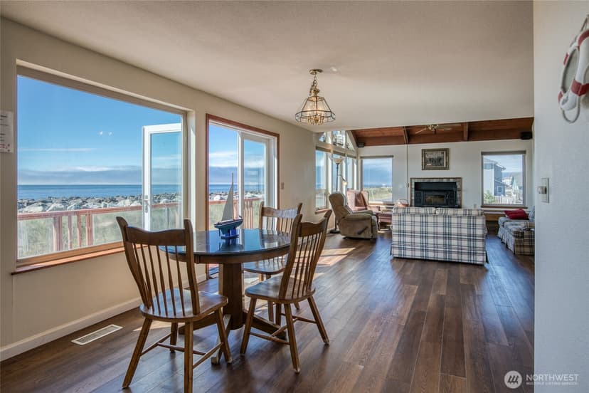 Property photo for 1497 E Ocean Shores Boulevard SW, Ocean Shores photo 13