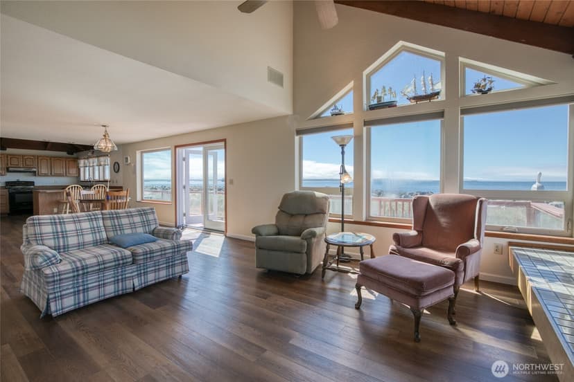 Property photo for 1497 E Ocean Shores Boulevard SW, Ocean Shores photo 12