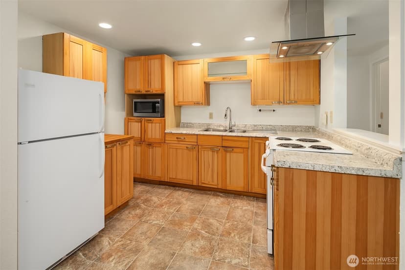 Property photo for 11469 Kallgren Road NE, Bainbridge Island photo 27